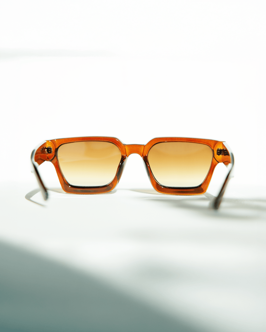 elli shades