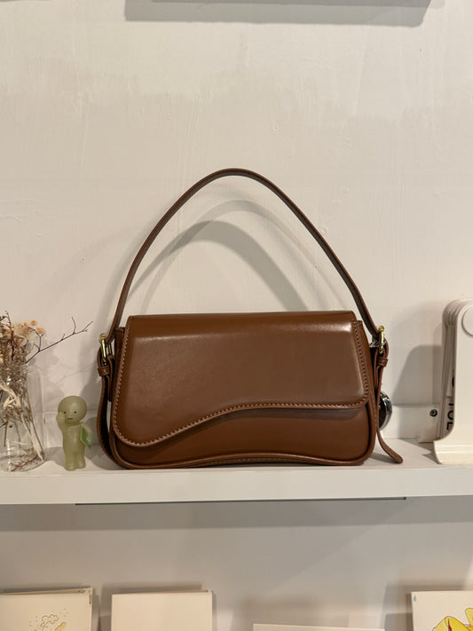 acorn curve shoulder bag